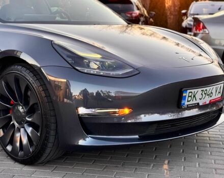 Серый Тесла Модель 3, объемом двигателя 0 л и пробегом 42 тыс. км за 21500 $, фото 3 на Automoto.ua