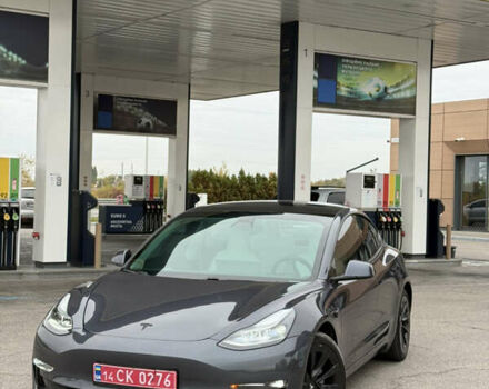 Серый Тесла Модель 3, объемом двигателя 0 л и пробегом 60 тыс. км за 22999 $, фото 13 на Automoto.ua