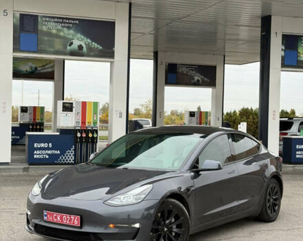 Серый Тесла Модель 3, объемом двигателя 0 л и пробегом 60 тыс. км за 22999 $, фото 11 на Automoto.ua