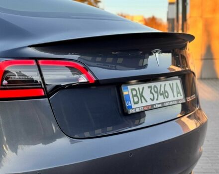 Серый Тесла Модель 3, объемом двигателя 0 л и пробегом 42 тыс. км за 21500 $, фото 16 на Automoto.ua