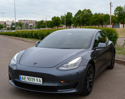 Сірий Тесла Модель 3, об'ємом двигуна 0 л та пробігом 60 тис. км за 22500 $, фото 2 на Automoto.ua