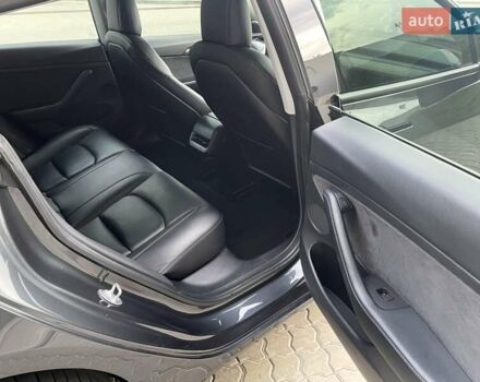 Сірий Тесла Модель 3, об'ємом двигуна 0 л та пробігом 50 тис. км за 22500 $, фото 9 на Automoto.ua