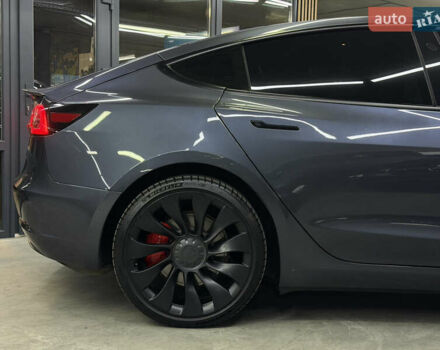 Серый Тесла Модель 3, объемом двигателя 0 л и пробегом 54 тыс. км за 24900 $, фото 17 на Automoto.ua