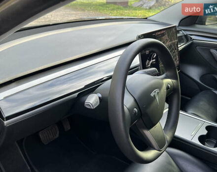 Тесла Модель 3 2022 в Кривом Роге на Automoto.ua Серый Тесла Модель 3, объемом двигателя 0 л и пробегом 123 тыс. км за 21000 $, фото 23 на Automoto.ua