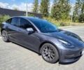 Серый Тесла Модель 3, объемом двигателя 0 л и пробегом 66 тыс. км за 23700 $, фото 2 на Automoto.ua