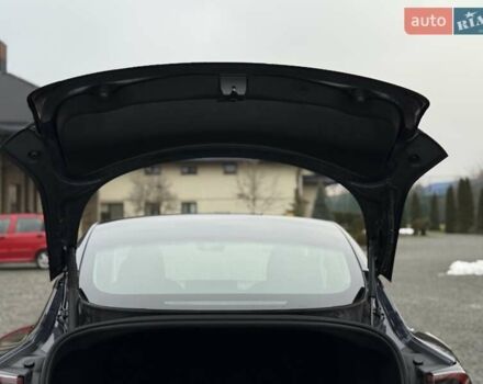 Серый Тесла Модель 3, объемом двигателя 0 л и пробегом 46 тыс. км за 20000 $, фото 61 на Automoto.ua