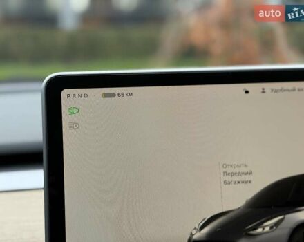 Серый Тесла Модель 3, объемом двигателя 0 л и пробегом 46 тыс. км за 20000 $, фото 111 на Automoto.ua