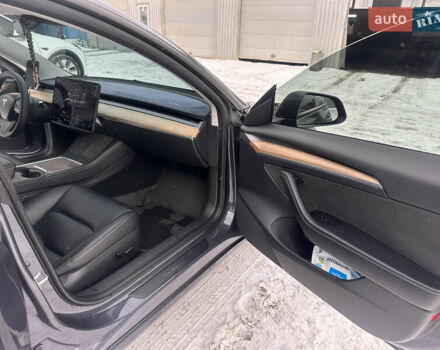 Серый Тесла Модель 3, объемом двигателя 0 л и пробегом 109 тыс. км за 20500 $, фото 17 на Automoto.ua