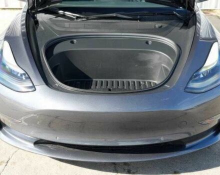 Серый Тесла Модель 3, объемом двигателя 0 л и пробегом 29 тыс. км за 11000 $, фото 8 на Automoto.ua