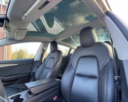 Серый Тесла Модель 3, объемом двигателя 0 л и пробегом 73 тыс. км за 22000 $, фото 27 на Automoto.ua