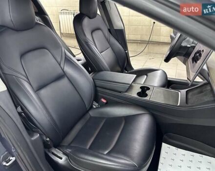 Серый Тесла Модель 3, объемом двигателя 0 л и пробегом 57 тыс. км за 19999 $, фото 28 на Automoto.ua