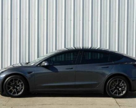 Серый Тесла Модель 3, объемом двигателя 0 л и пробегом 29 тыс. км за 11000 $, фото 3 на Automoto.ua