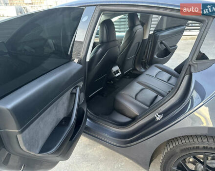 Серый Тесла Модель 3, объемом двигателя 0 л и пробегом 103 тыс. км за 21900 $, фото 17 на Automoto.ua