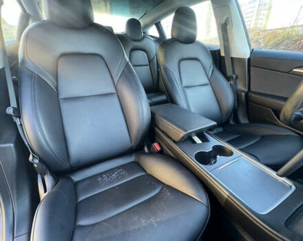 Сірий Тесла Модель 3, об'ємом двигуна 0 л та пробігом 81 тис. км за 18555 $, фото 12 на Automoto.ua