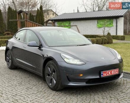 Серый Тесла Модель 3, объемом двигателя 0 л и пробегом 46 тыс. км за 20000 $, фото 2 на Automoto.ua