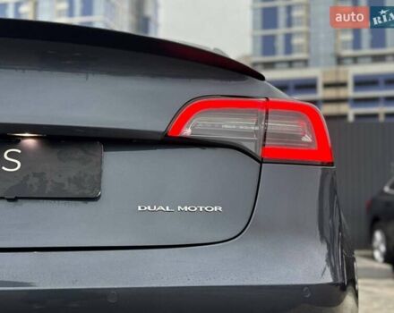 Серый Тесла Модель 3, объемом двигателя 0 л и пробегом 160 тыс. км за 19500 $, фото 9 на Automoto.ua