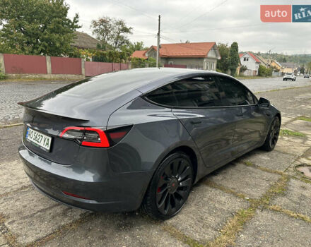 Серый Тесла Модель 3, объемом двигателя 0 л и пробегом 68 тыс. км за 24600 $, фото 10 на Automoto.ua