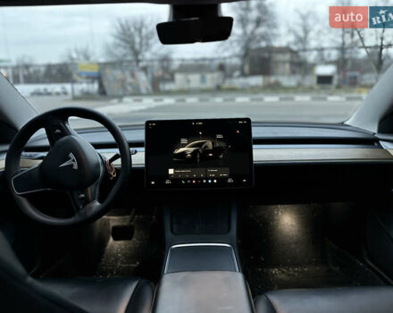 Серый Тесла Модель 3, объемом двигателя 0 л и пробегом 160 тыс. км за 20500 $, фото 4 на Automoto.ua