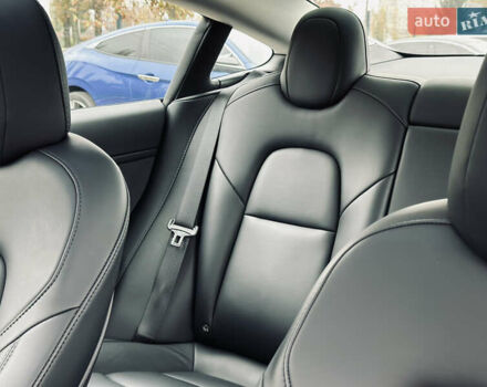 Серый Тесла Модель 3, объемом двигателя 0 л и пробегом 53 тыс. км за 18999 $, фото 32 на Automoto.ua