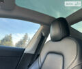 Серый Тесла Модель 3, объемом двигателя 0 л и пробегом 42 тыс. км за 27000 $, фото 13 на Automoto.ua