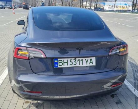 Серый Тесла Модель 3, объемом двигателя 0 л и пробегом 17 тыс. км за 26500 $, фото 1 на Automoto.ua