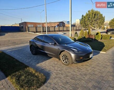Серый Тесла Модель 3, объемом двигателя 0 л и пробегом 69 тыс. км за 25500 $, фото 3 на Automoto.ua