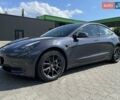Серый Тесла Модель 3, объемом двигателя 0 л и пробегом 21 тыс. км за 24500 $, фото 3 на Automoto.ua