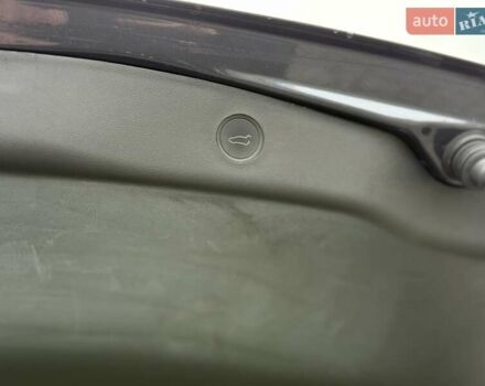 Серый Тесла Модель 3, объемом двигателя 0 л и пробегом 46 тыс. км за 20000 $, фото 62 на Automoto.ua