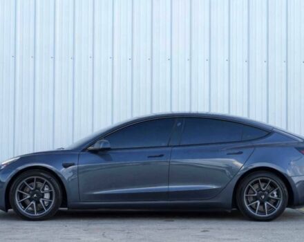 Тесла Модель 3 2022 в Ивано-Франковске на Automoto.ua Серый Тесла Модель 3, объемом двигателя 0 л и пробегом 29 тыс. км за 13600 $, фото 4 на Automoto.ua