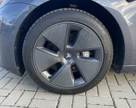 Серый Тесла Модель 3, объемом двигателя 0 л и пробегом 73 тыс. км за 22000 $, фото 22 на Automoto.ua