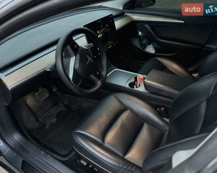 Серый Тесла Модель 3, объемом двигателя 0 л и пробегом 160 тыс. км за 20500 $, фото 5 на Automoto.ua