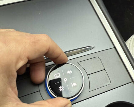 Серый Тесла Модель 3, объемом двигателя 0 л и пробегом 131 тыс. км за 27000 $, фото 14 на Automoto.ua