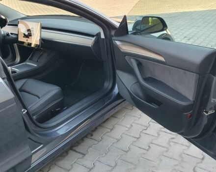 Тесла Модель 3 2022 у Кременчуге на Automoto.ua Сірий Тесла Модель 3, об'ємом двигуна 0 л та пробігом 54 тис. км за 18999 $, фото 20 на Automoto.ua