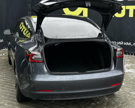 Сірий Тесла Модель 3, об'ємом двигуна 0 л та пробігом 51 тис. км за 23900 $, фото 19 на Automoto.ua