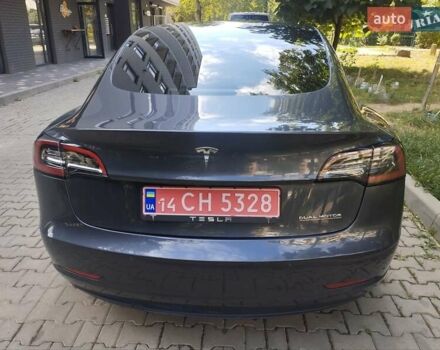 Серый Тесла Модель 3, объемом двигателя 0 л и пробегом 31 тыс. км за 18400 $, фото 5 на Automoto.ua