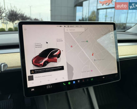 Серый Тесла Модель 3, объемом двигателя 0 л и пробегом 76 тыс. км за 20800 $, фото 30 на Automoto.ua