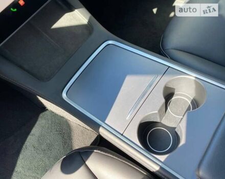 Серый Тесла Модель 3, объемом двигателя 0 л и пробегом 38 тыс. км за 37999 $, фото 14 на Automoto.ua