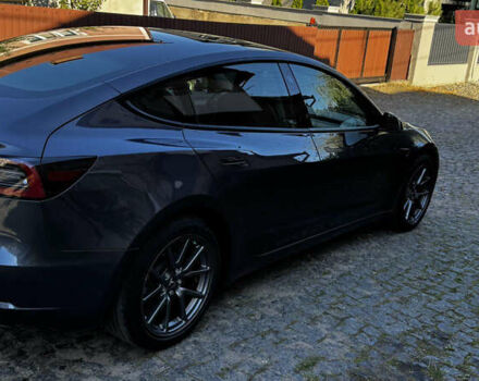 Тесла Модель 3 2022 у Чернівцях на Automoto.ua Сірий Тесла Модель 3, об'ємом двигуна 0 л та пробігом 107 тис. км за 18700 $, фото 10 на Automoto.ua