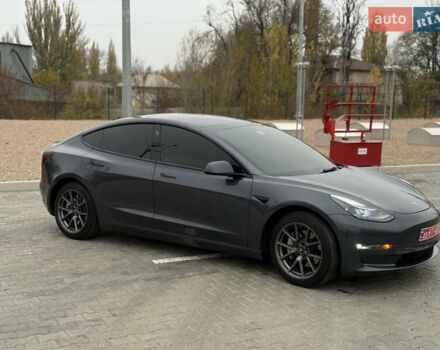 Серый Тесла Модель 3, объемом двигателя 0 л и пробегом 31 тыс. км за 23200 $, фото 16 на Automoto.ua