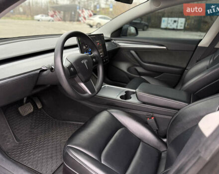 Серый Тесла Модель 3, объемом двигателя 0 л и пробегом 31 тыс. км за 23200 $, фото 17 на Automoto.ua