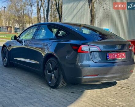 Сірий Тесла Модель 3, об'ємом двигуна 0 л та пробігом 64 тис. км за 21500 $, фото 11 на Automoto.ua