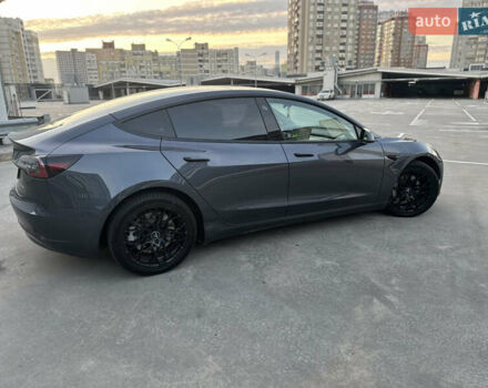 Серый Тесла Модель 3, объемом двигателя 0 л и пробегом 103 тыс. км за 21900 $, фото 6 на Automoto.ua