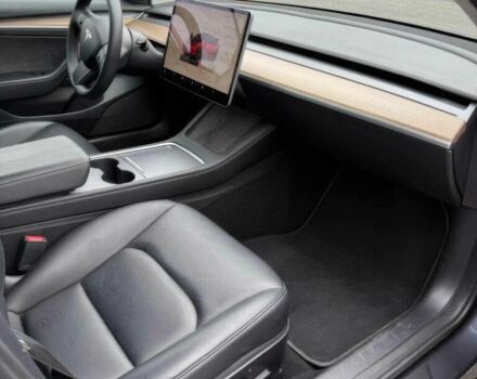 Серый Тесла Модель 3, объемом двигателя 0 л и пробегом 23 тыс. км за 10500 $, фото 8 на Automoto.ua