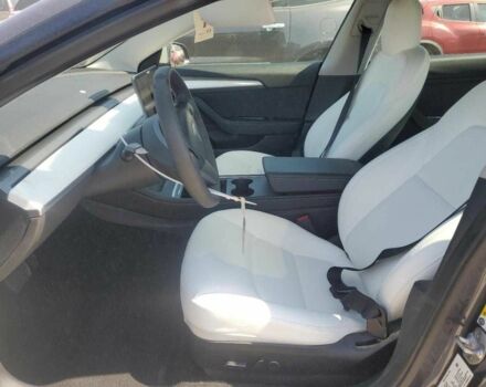 Серый Тесла Модель 3, объемом двигателя 0 л и пробегом 46 тыс. км за 15500 $, фото 8 на Automoto.ua