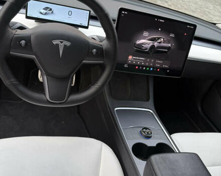 Серый Тесла Модель 3, объемом двигателя 0 л и пробегом 131 тыс. км за 27000 $, фото 18 на Automoto.ua