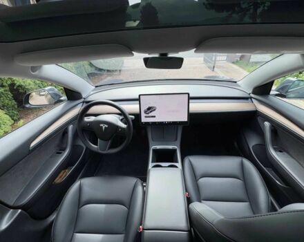 Серый Тесла Модель 3, объемом двигателя 0 л и пробегом 25 тыс. км за 15100 $, фото 7 на Automoto.ua