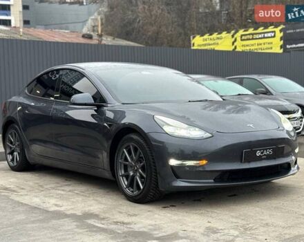 Серый Тесла Модель 3, объемом двигателя 0 л и пробегом 160 тыс. км за 19500 $, фото 2 на Automoto.ua