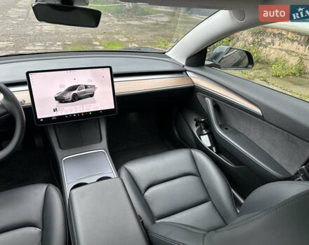 Серый Тесла Модель 3, объемом двигателя 0 л и пробегом 68 тыс. км за 24600 $, фото 31 на Automoto.ua