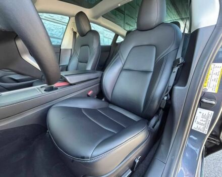 Серый Тесла Модель 3, объемом двигателя 0 л и пробегом 44 тыс. км за 13000 $, фото 5 на Automoto.ua