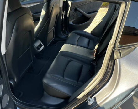 Серый Тесла Модель 3, объемом двигателя 0 л и пробегом 70 тыс. км за 19200 $, фото 9 на Automoto.ua